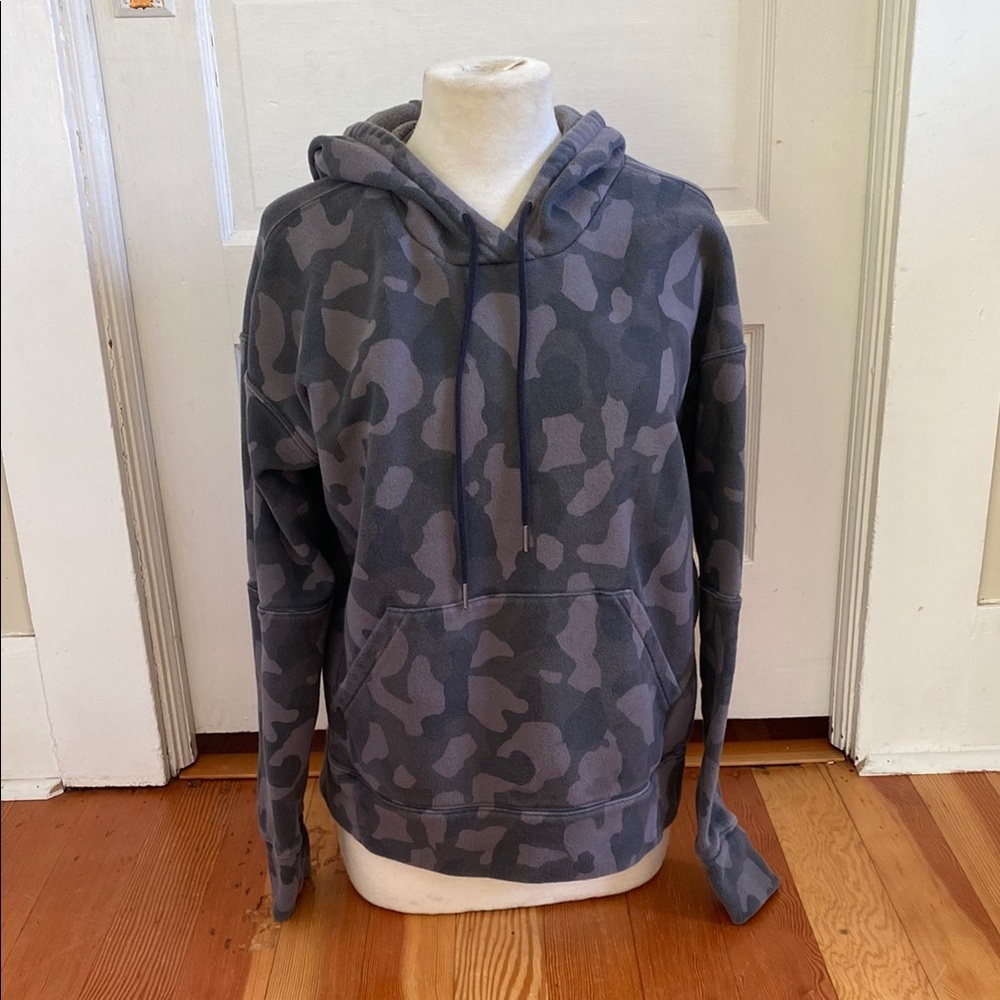 Zella Grey Camouflage Hooded Sweatshirt‎ Medium